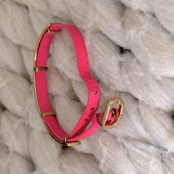 Stella & Dot “Strength” bracelet, Hot Pink Strap, Gold Tone Elephant Bar - Picture 4 of 7